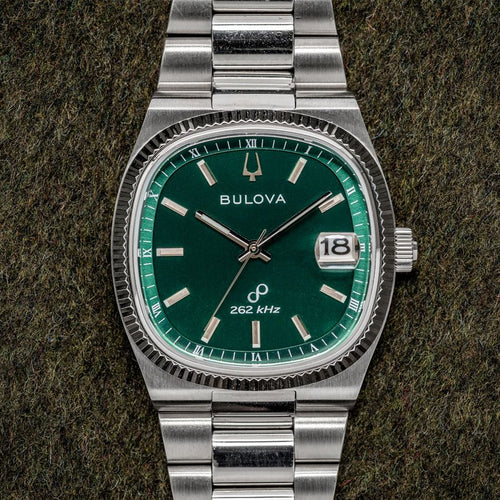 Bulova Super Seville™ - un reloj elegante y sofisticado para destacar en cualquier ocasión.