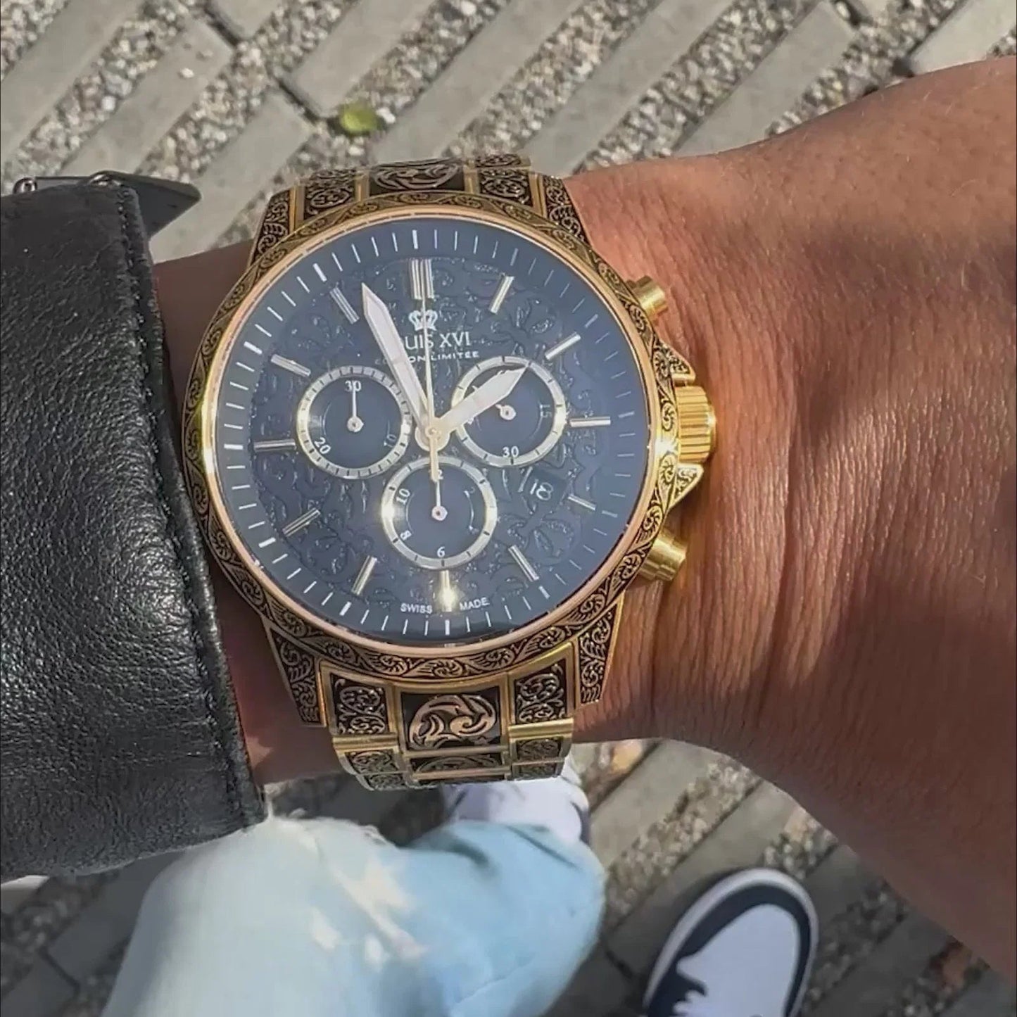 Reloj Palais Royale 1018 – Elegancia clásica con detalles de lujo y diamantes