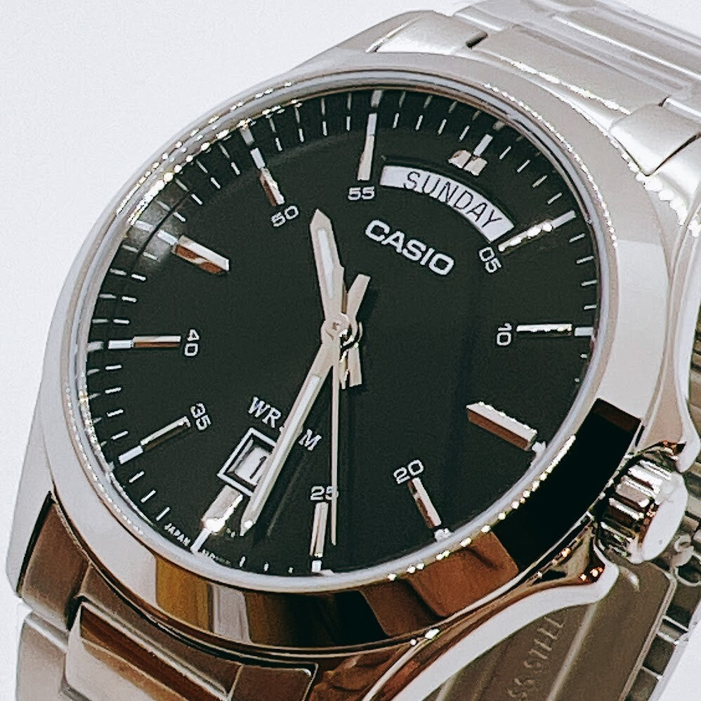 RELOJ CASIO 1370D - Elegancia en un solo accesorio